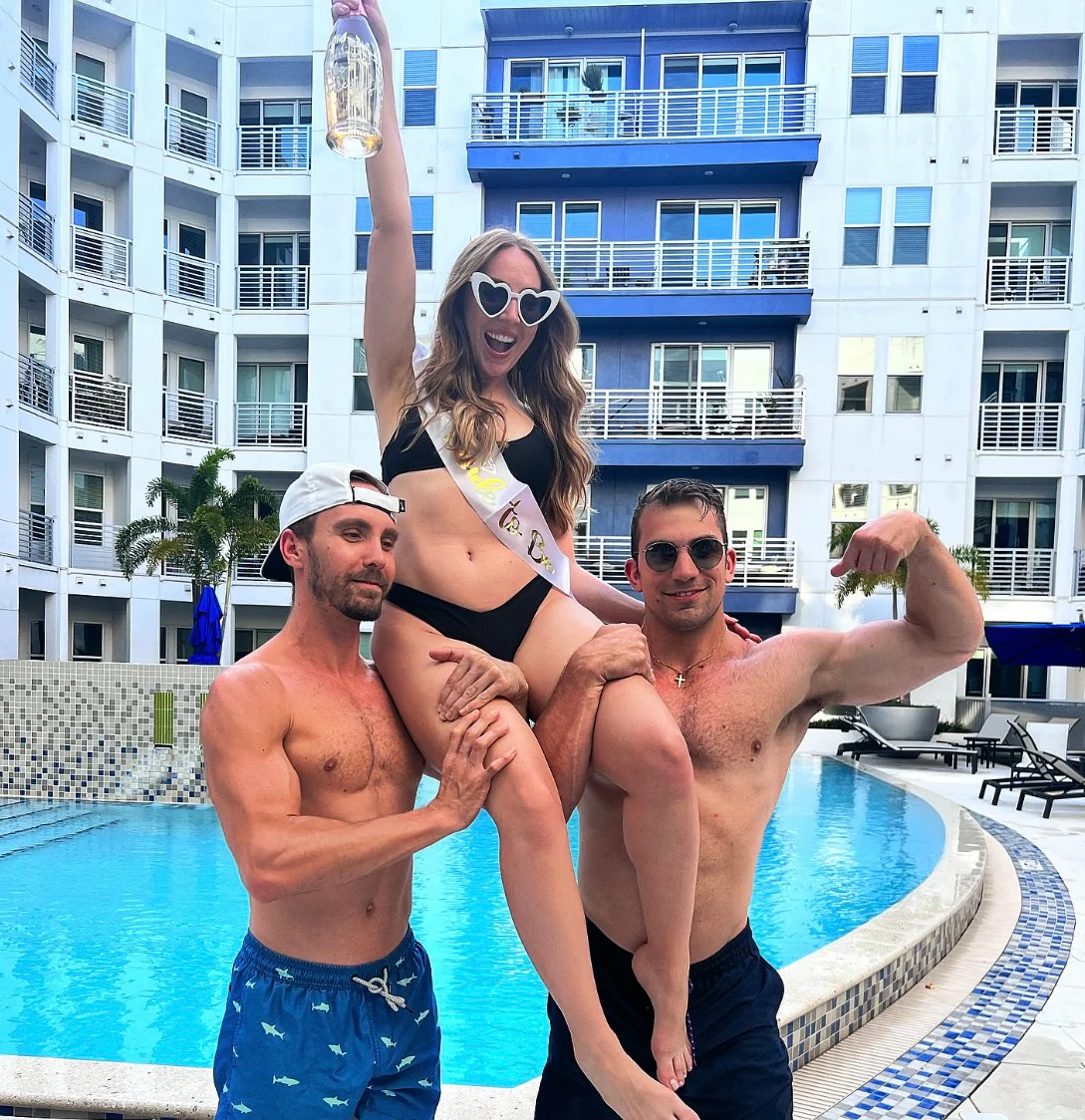 St Pete Bachelorette Weekend With Decor, Housing, and Activities Tier 1 - Image 12